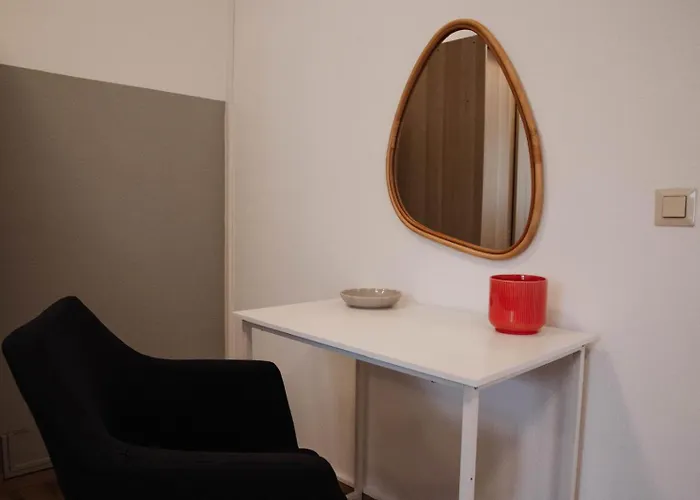 Stilvoll In Frankfurt Hoechst - Feeling At Frankfurt nad Menem