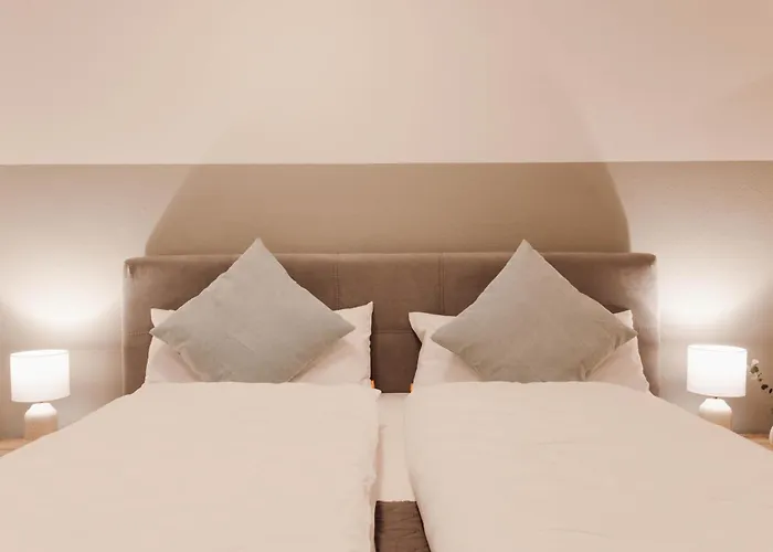 Stilvoll In Frankfurt Hoechst - Feeling At Frankfurt am Main